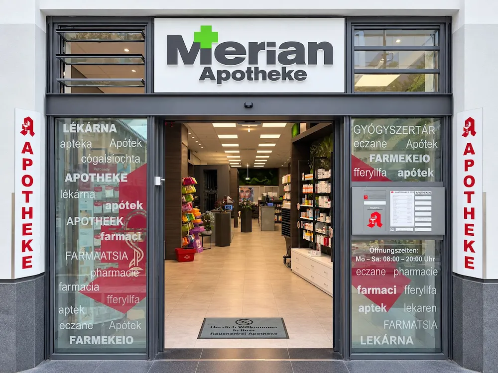 Eingang der Merian Apotheke im Nürnberger Hauptbahnhof